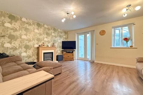 Samuel Bassett Avenue 50 - Living Room.jpg