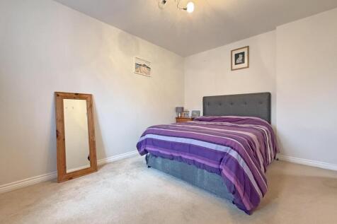 Samuel Bassett Avenue 50 - Bedroom Two.jpg