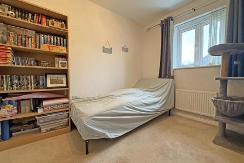 Samuel Bassett Avenue 50 - Bedroom Three.jpg