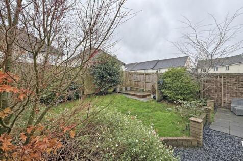 Samuel Bassett Avenue 50 - Garden.jpg