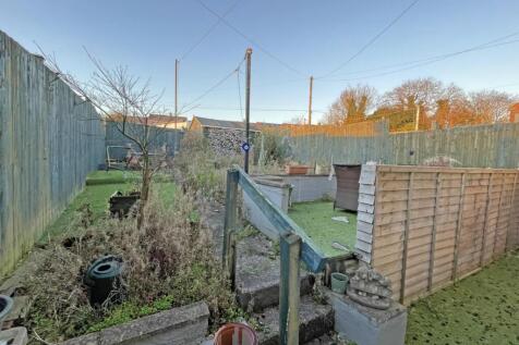 Goodwin Avenue 15 - New Garden.jpg