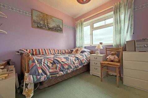 Pattinson Drive 48 - Bedroom Two.jpg