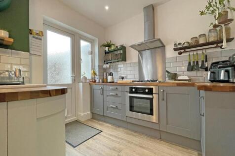 Langhill Road 40 - Kitchen.jpg