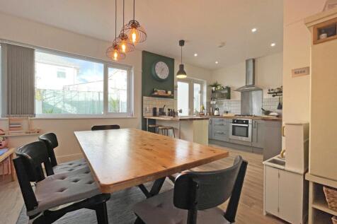 Langhill Road 40 - Kitchen Diner.jpg