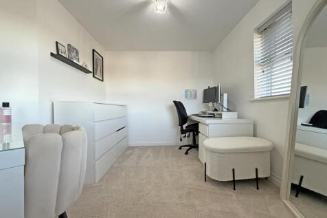 Ramsey Grdens 85 - Bedroom Two Long.jpg