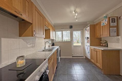 Bramfield Place 20 - Kitchen 1.jpg