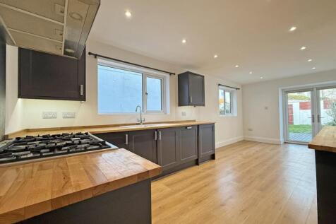 Waterloo Street 57 - Kitchen Three.jpg