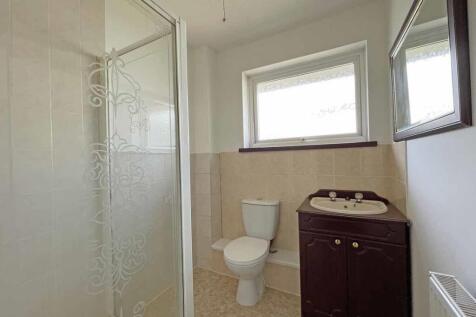 Hallerton Close 14 - Shower Room.jpg