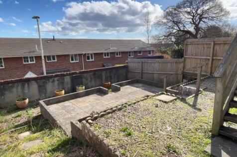 Hallerton Close 14 - Garden 2.jpg