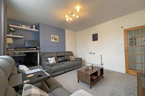 River View 5B Lounge 2.jpg