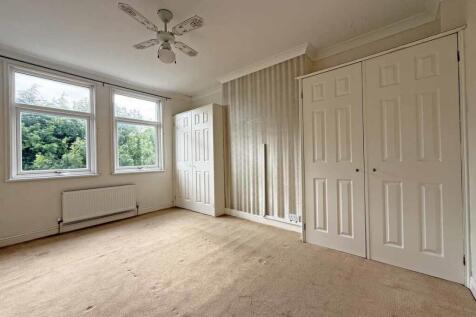West Down Road 5 Bed 1.jpg