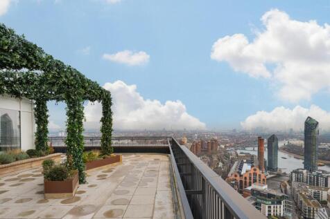 Sky Lounge &amp; Terrace