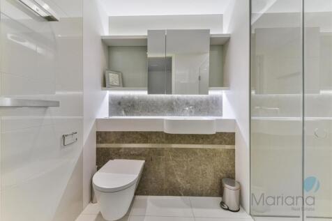 Main bathroom