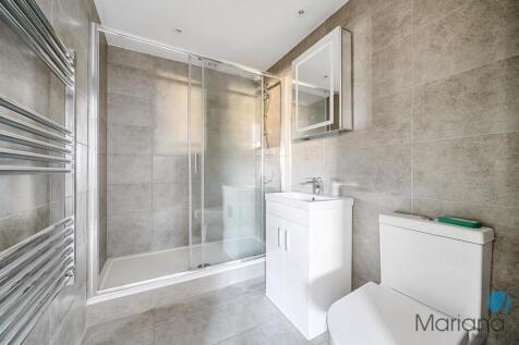 Main bathroom