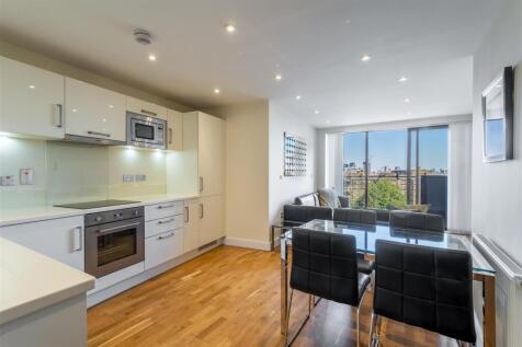 Open plan kitchen reception room