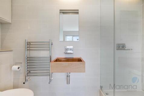 Bedroom Three En-Suite