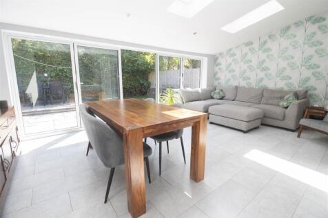 Kitchen/Family Room