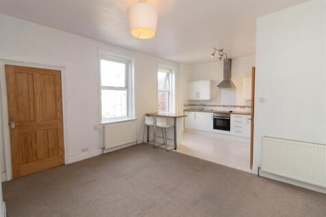 Lounge/Kitchen