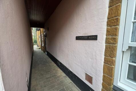Silkweavers Mews