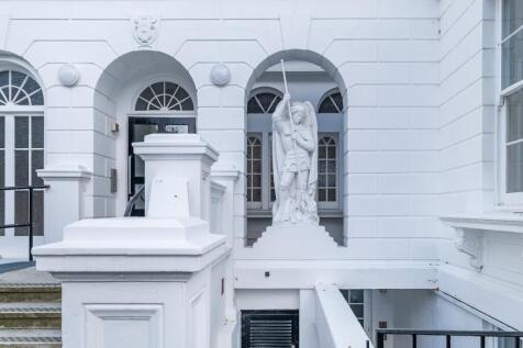 2-esperance-house...