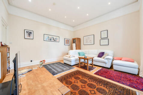 1372338-18-68fb5f...