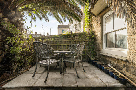 1374785-21-690f56...