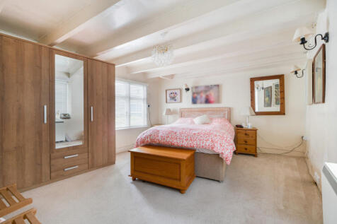 1377312-1-6912286...