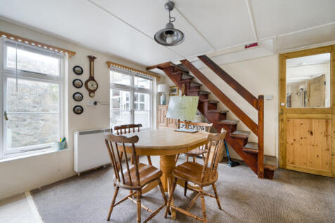 1377312-5-691228a...