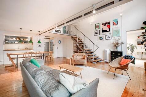 Living Area 2