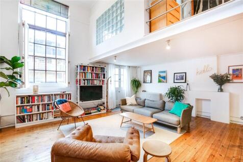 Living Area 3