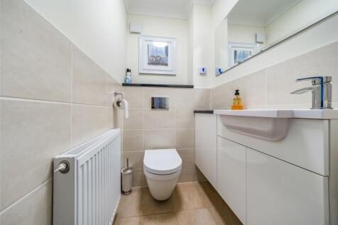 Gf Cloakroom