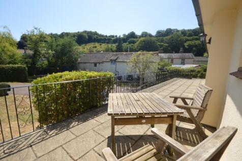 Front Sun Terrace