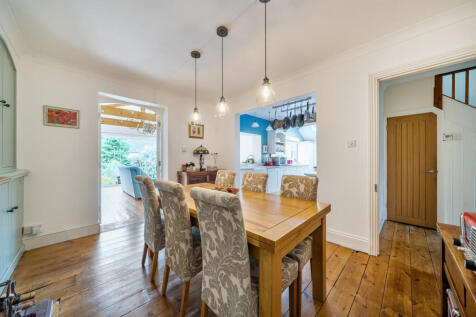 1371030-8-68f7739...