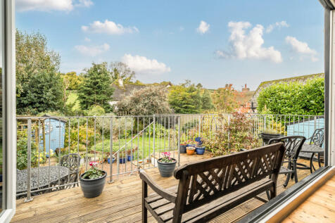 1371030-6-68f7738...