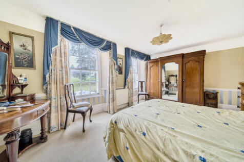 1369263-12-68f675...