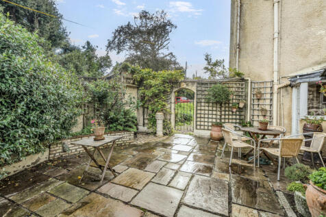 1369263-9-68f6751...