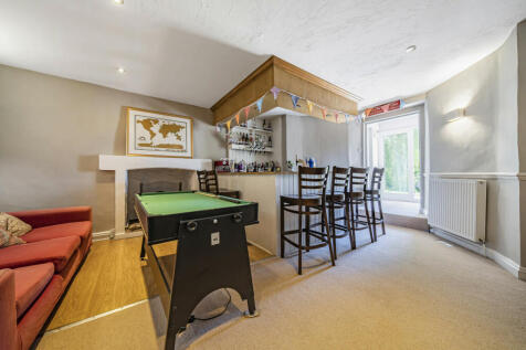 Bar/ Games Room