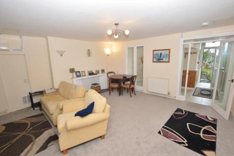 Flat 1 Lounge
