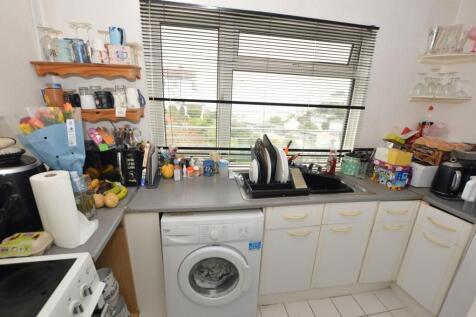 Flat 2 Kitchen
