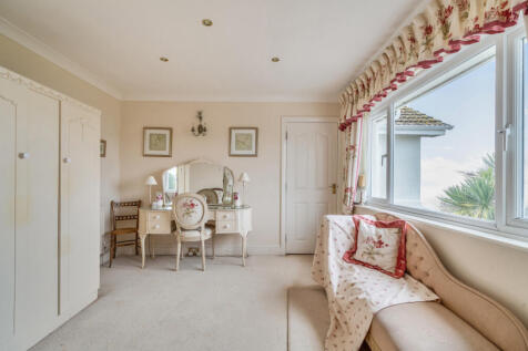 1375305-30-691610...