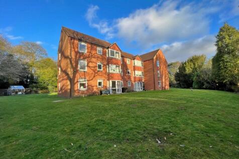 REAR/GARDENS