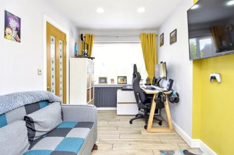 Downstairs Bedroom / Reception Room