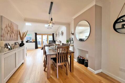 Open Plan Kitchen/Living/Diner
