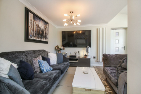Family / Kitchen / Dining Room