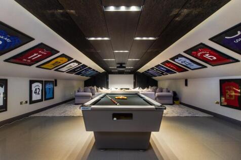 Cinema/Games Room