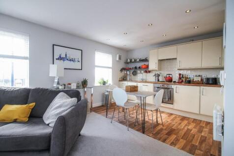 Living Room/Kitchen