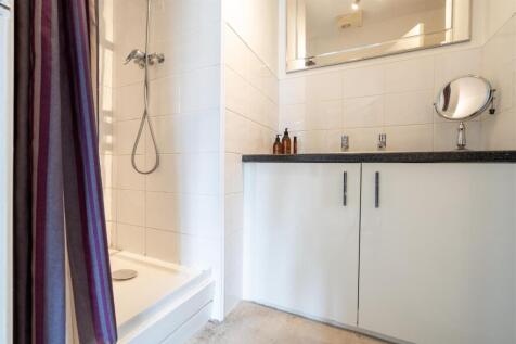 En - Suite