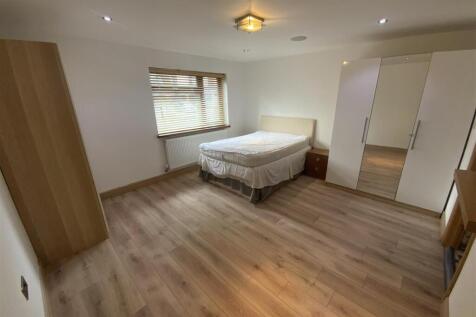 Large Downstairs Bedroom