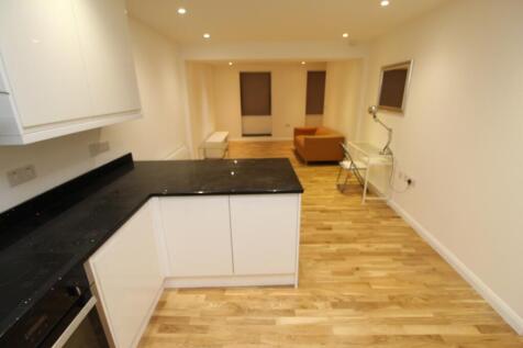 Kitchen / Dining Roo