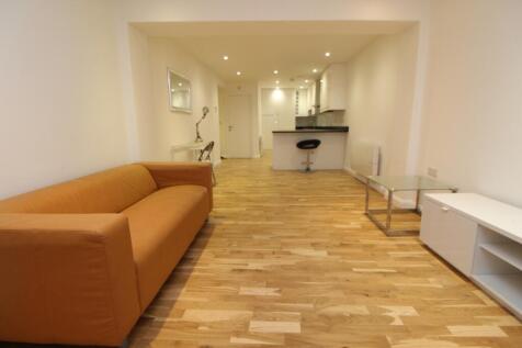 Kitchen / Dining Roo